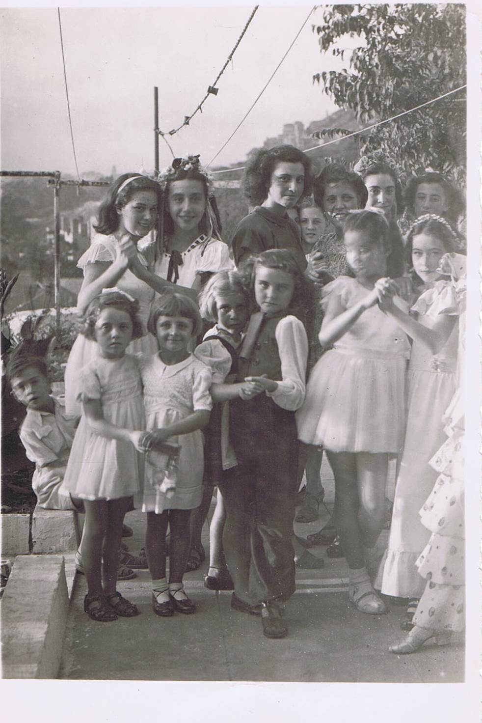 Mary Quinlan-Finleys - Gib Feb 1946 (2)